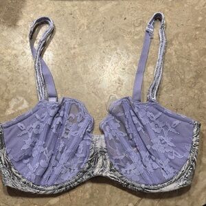 Victoria's Secret Lavender Lace Bra